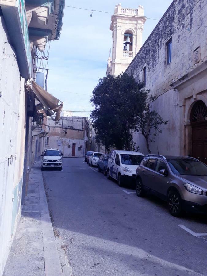 Sqaq Numru 1 Accomodation Hotel Rabat Exterior photo